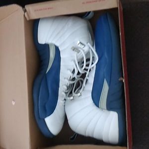 Air Jordan retro 12 men's size 11.5 color: White